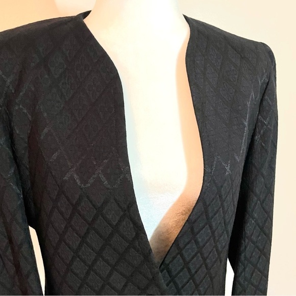 Liz Claiborne Vintage Black Collarless Blazer Jacket with Embroidery - Size 10P - Picture 5 of 11